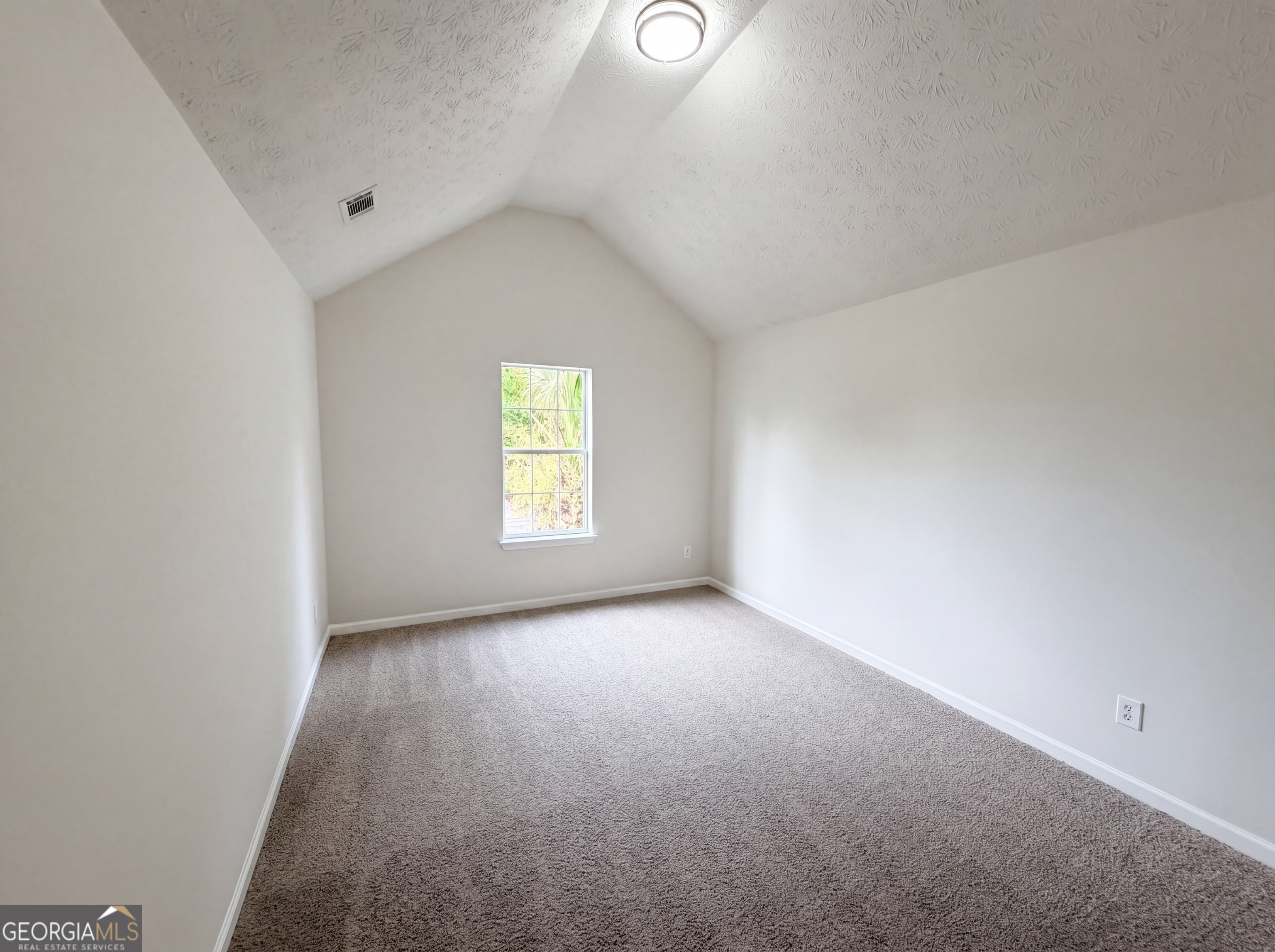 525 Michael Circle Property Photo 4