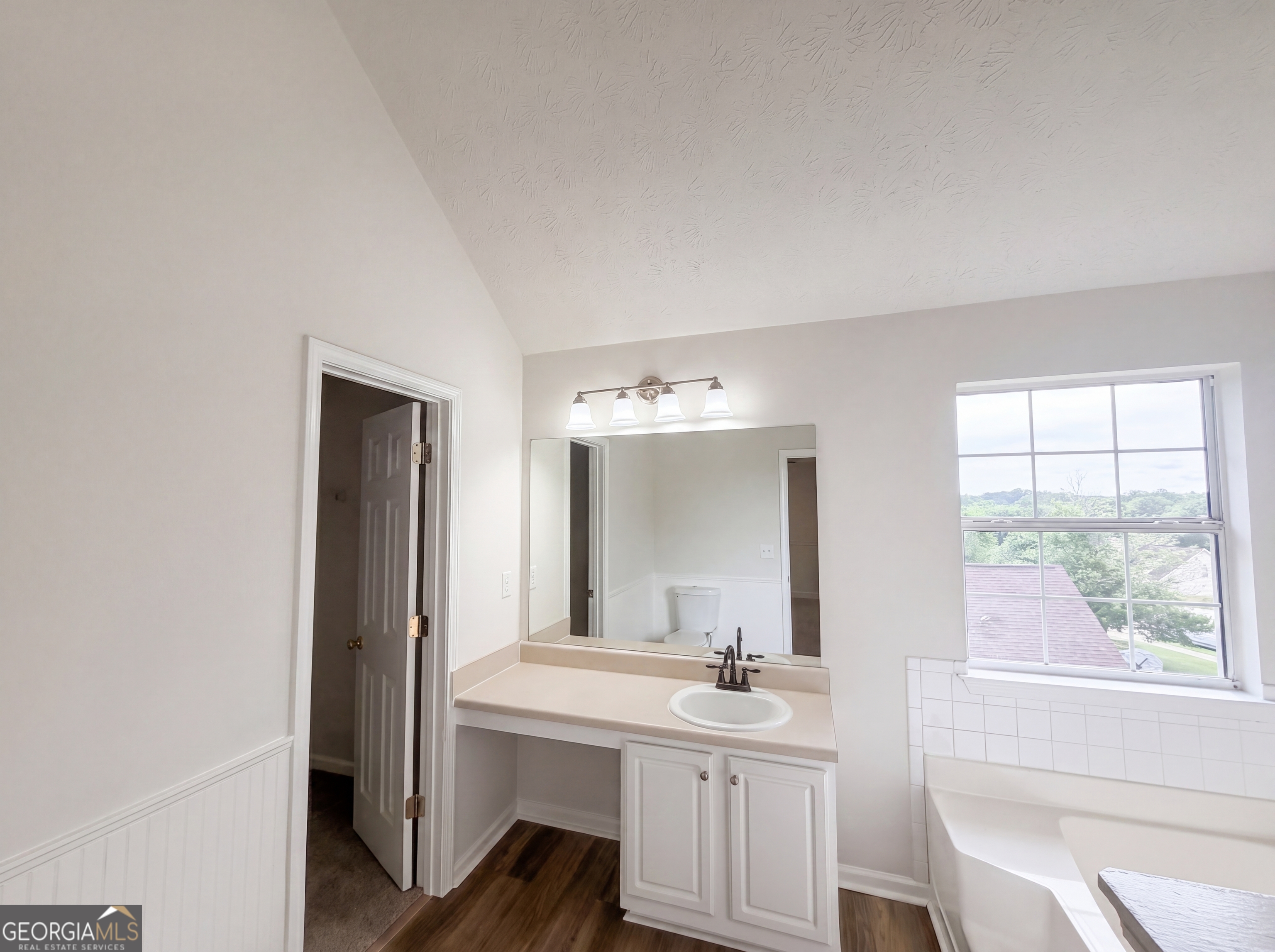 525 Michael Circle Property Photo 12