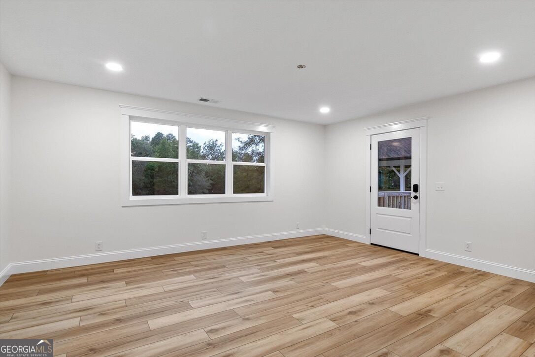 446 Brown Bridge Road Property Photo 45