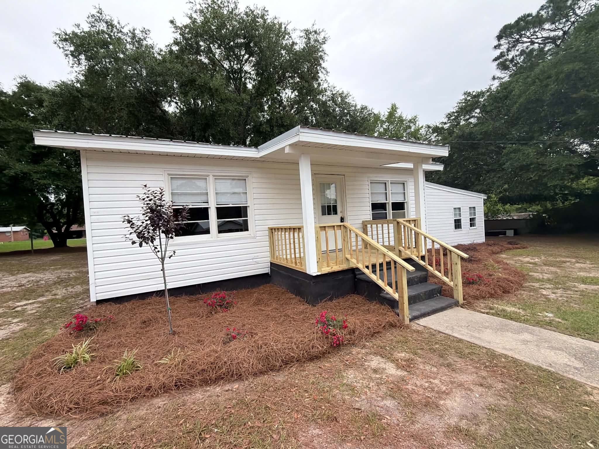 5545 Bacon Avenue Property Photo 1