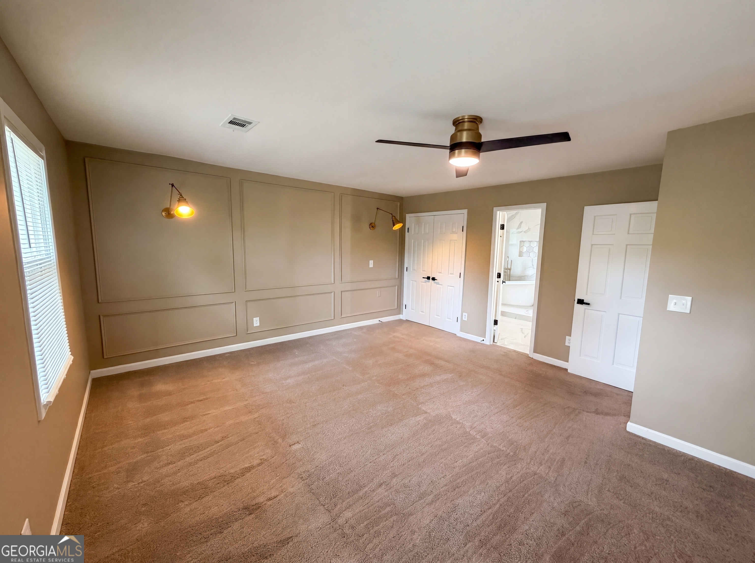 1772 Huntingford Drive Property Photo 4