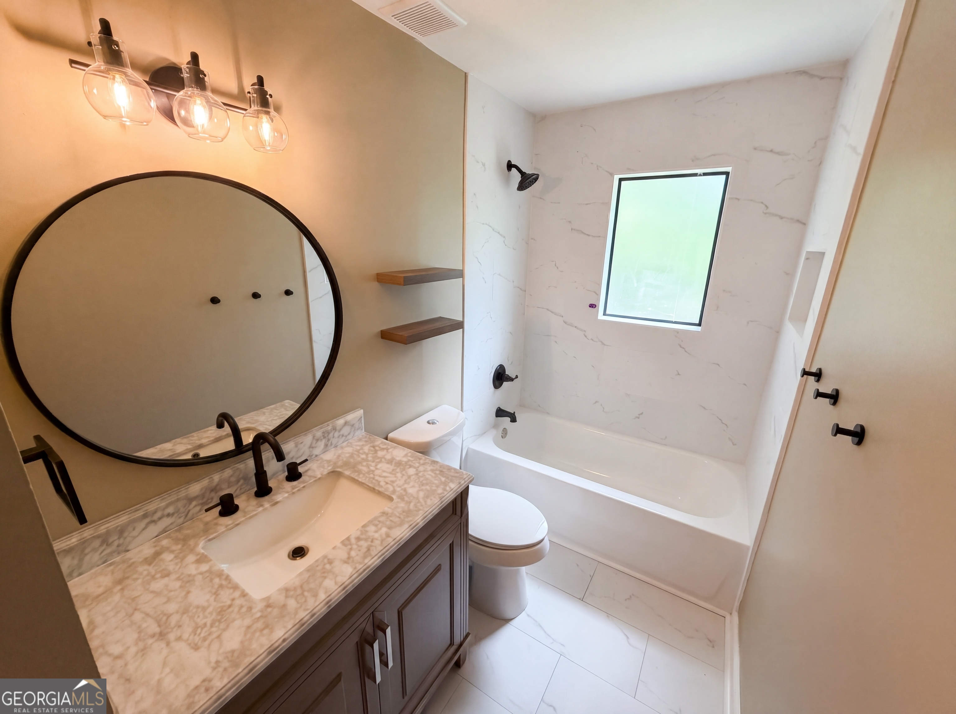1772 Huntingford Drive Property Photo 14
