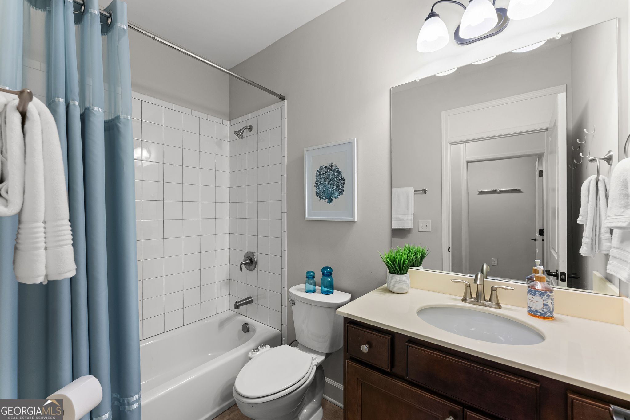 3913 Great Pine Drive Property Photo 16