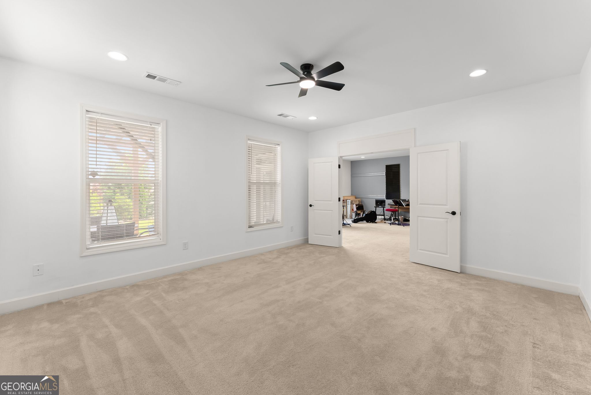 3913 Great Pine Drive Property Photo 30