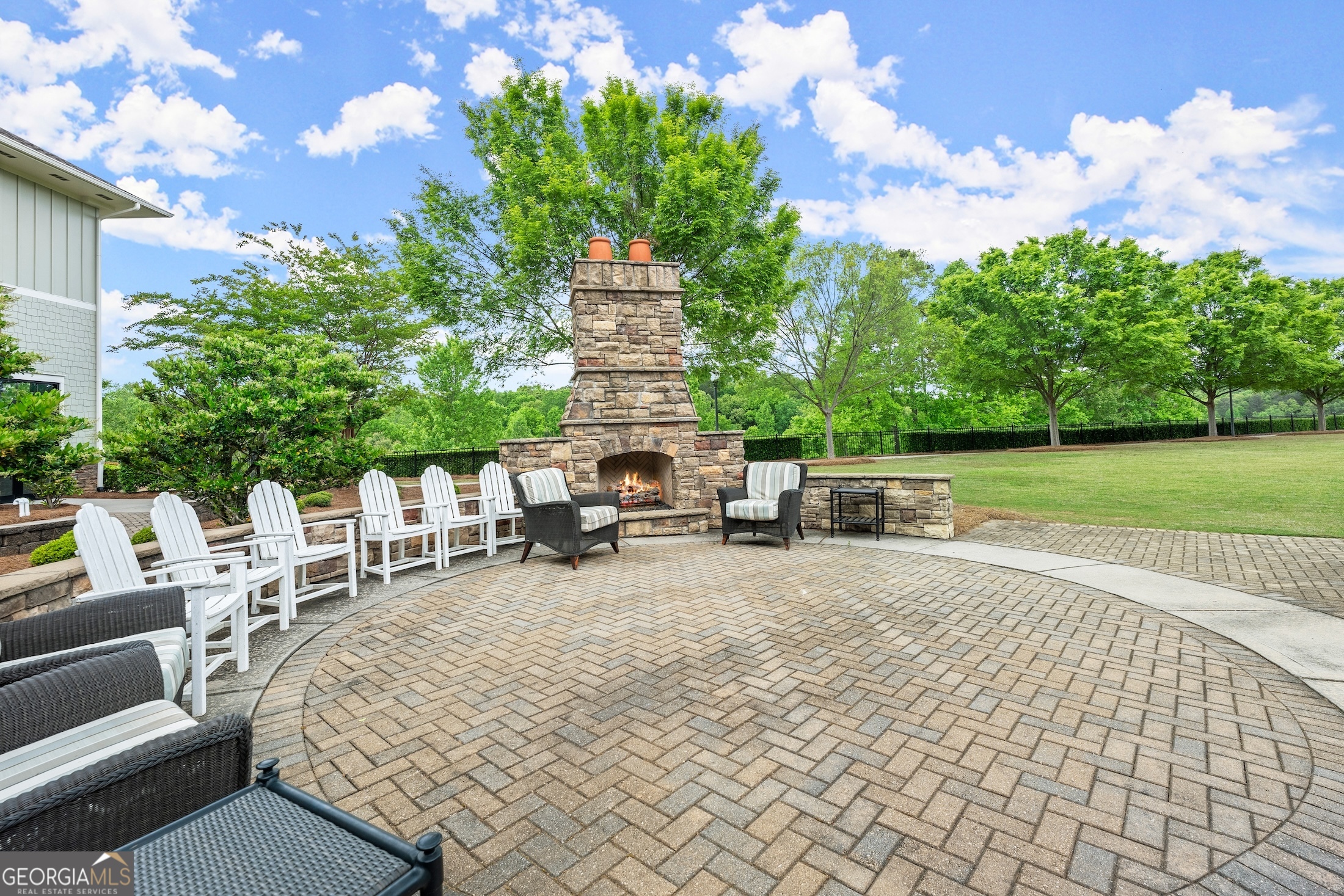3913 Great Pine Drive Property Photo 48