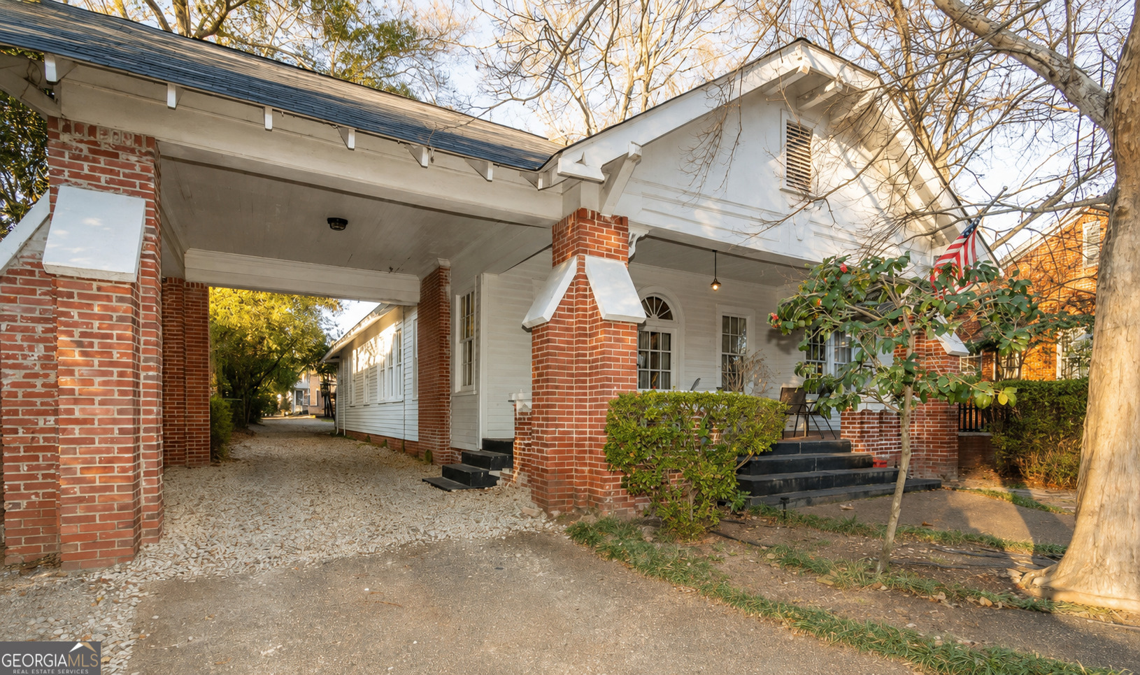 2217 13th Street Property Photo 1