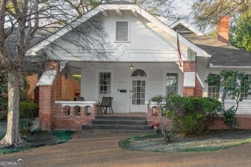 2217 13th Street Property Photo 2