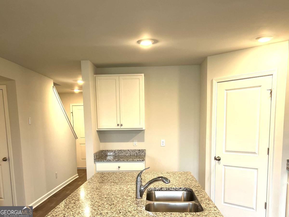 704 Chickadee Street Property Photo 13