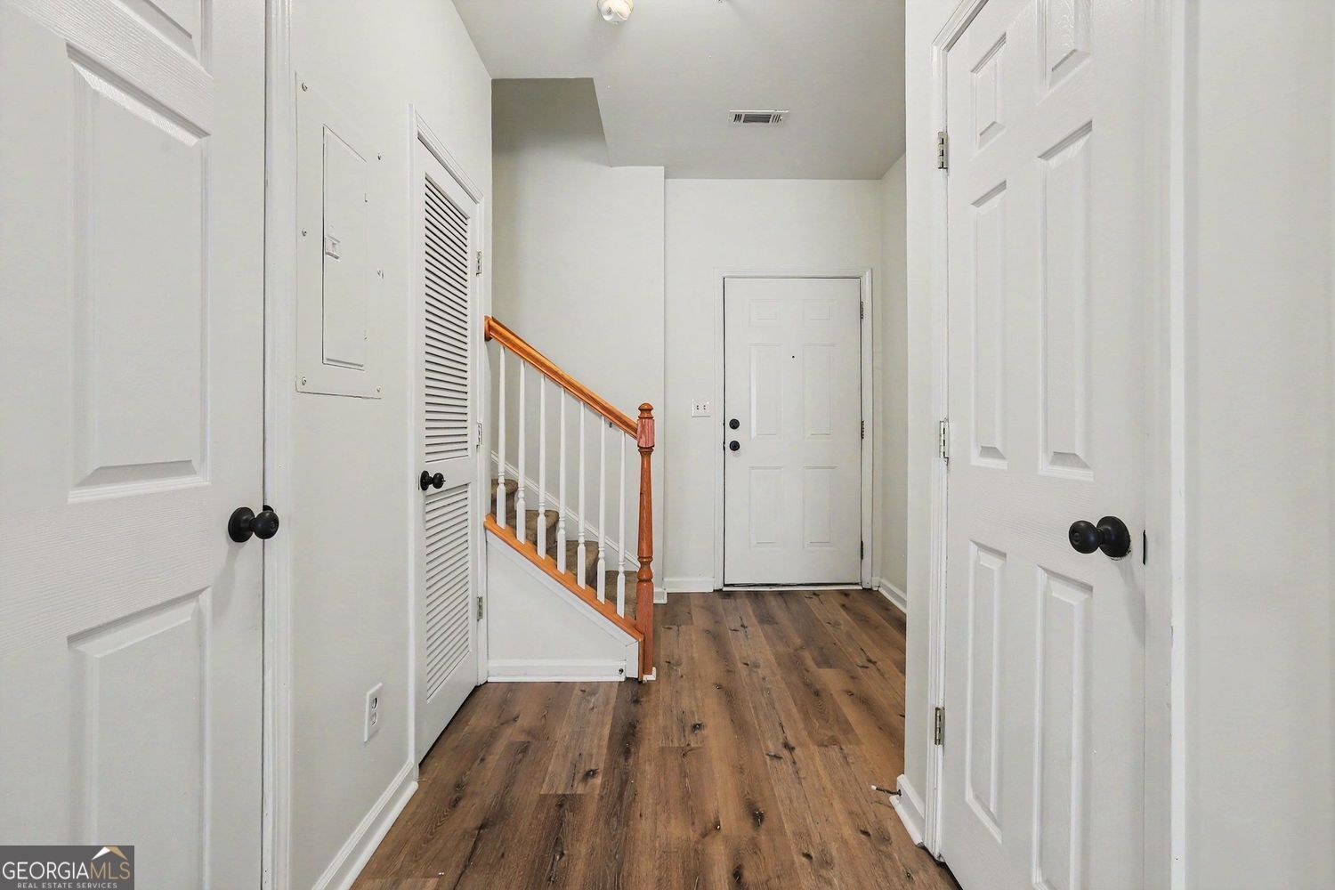 6115 Woodland Lane Property Photo 3