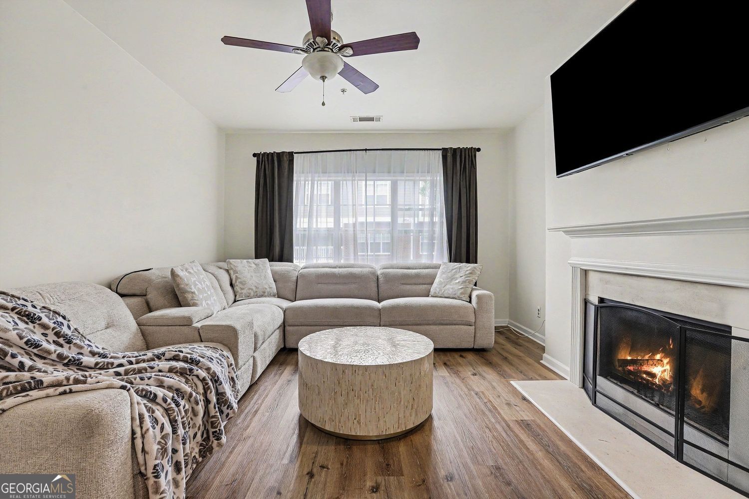 6115 Woodland Lane Property Photo 4