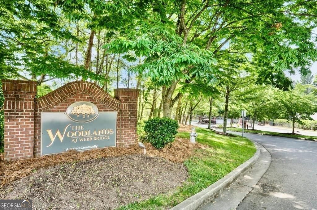 6115 Woodland Lane Property Photo 17
