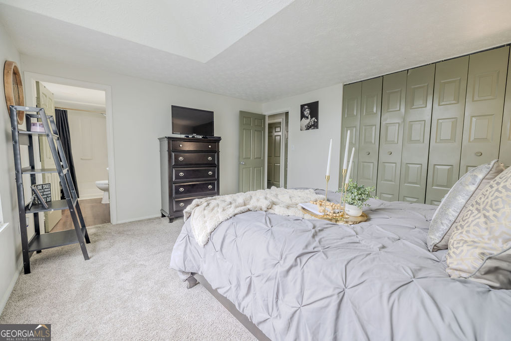 2073 Raintree Place Property Photo 15