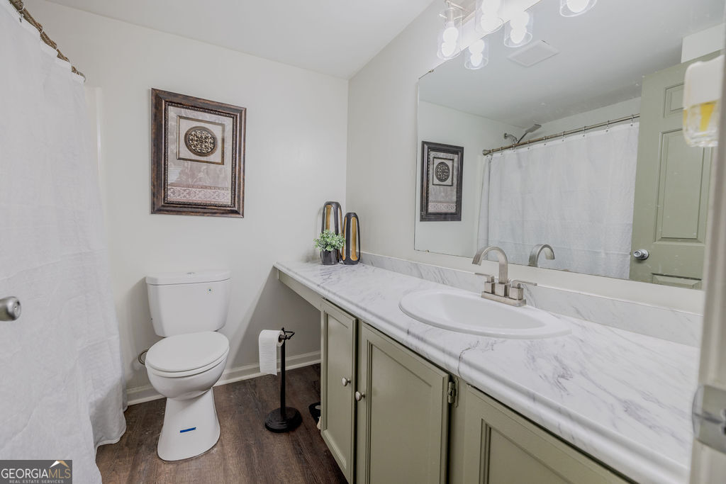 2073 Raintree Place Property Photo 20