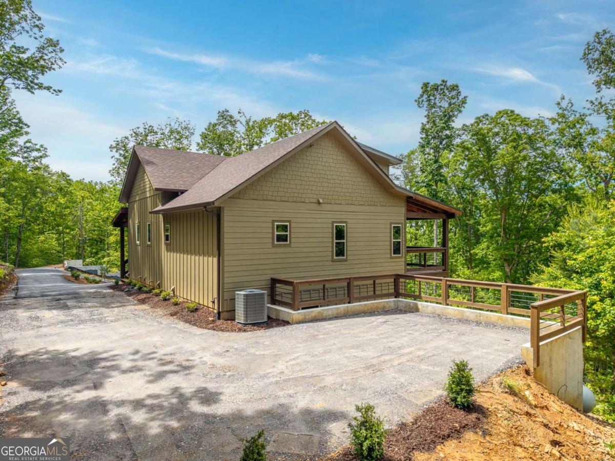 148 Virginia Drive Property Photo 4