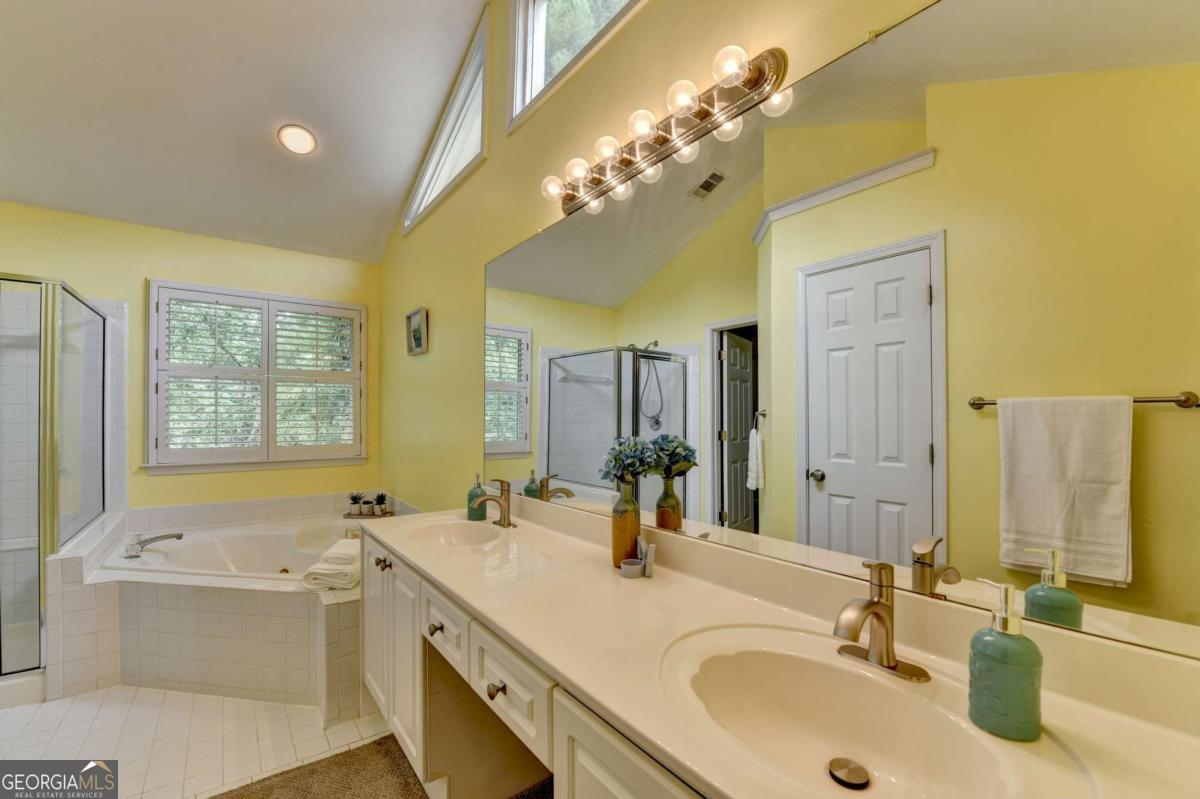 868 Branch Tree Court Property Photo 48