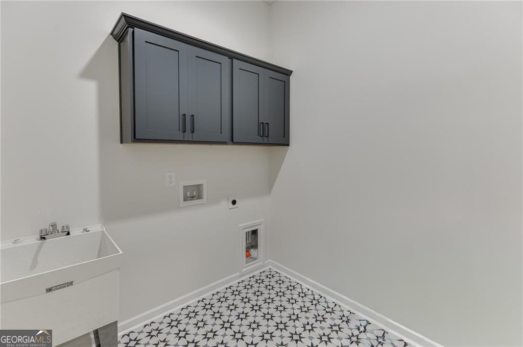 8135 Heardsville Court Property Photo 28