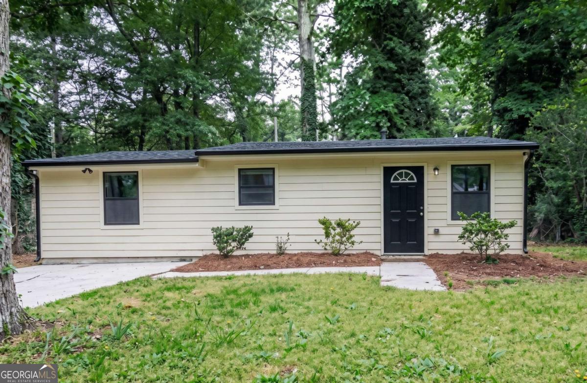 3283 Pebble Drive Property Photo 1