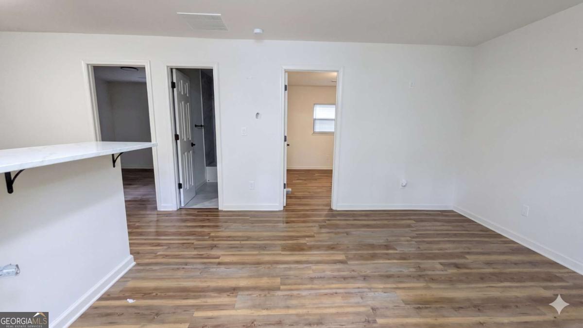 3283 Pebble Drive Property Photo 6