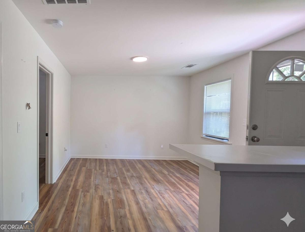 3283 Pebble Drive Property Photo 7