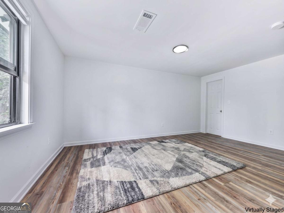 3283 Pebble Drive Property Photo 10