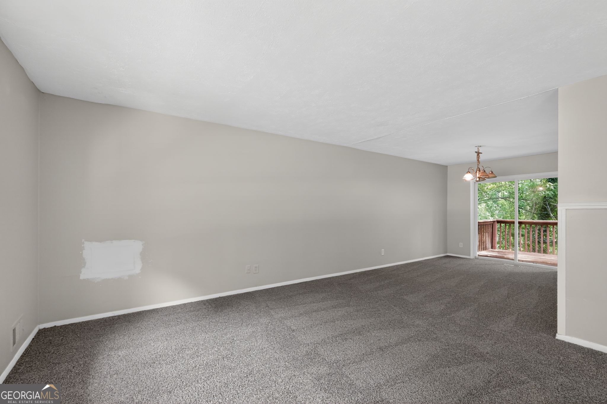 5770 Deerfield Trail Property Photo 5