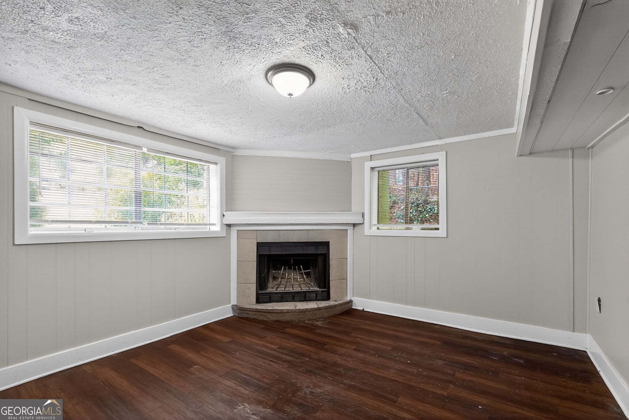 5770 Deerfield Trail Property Photo 8