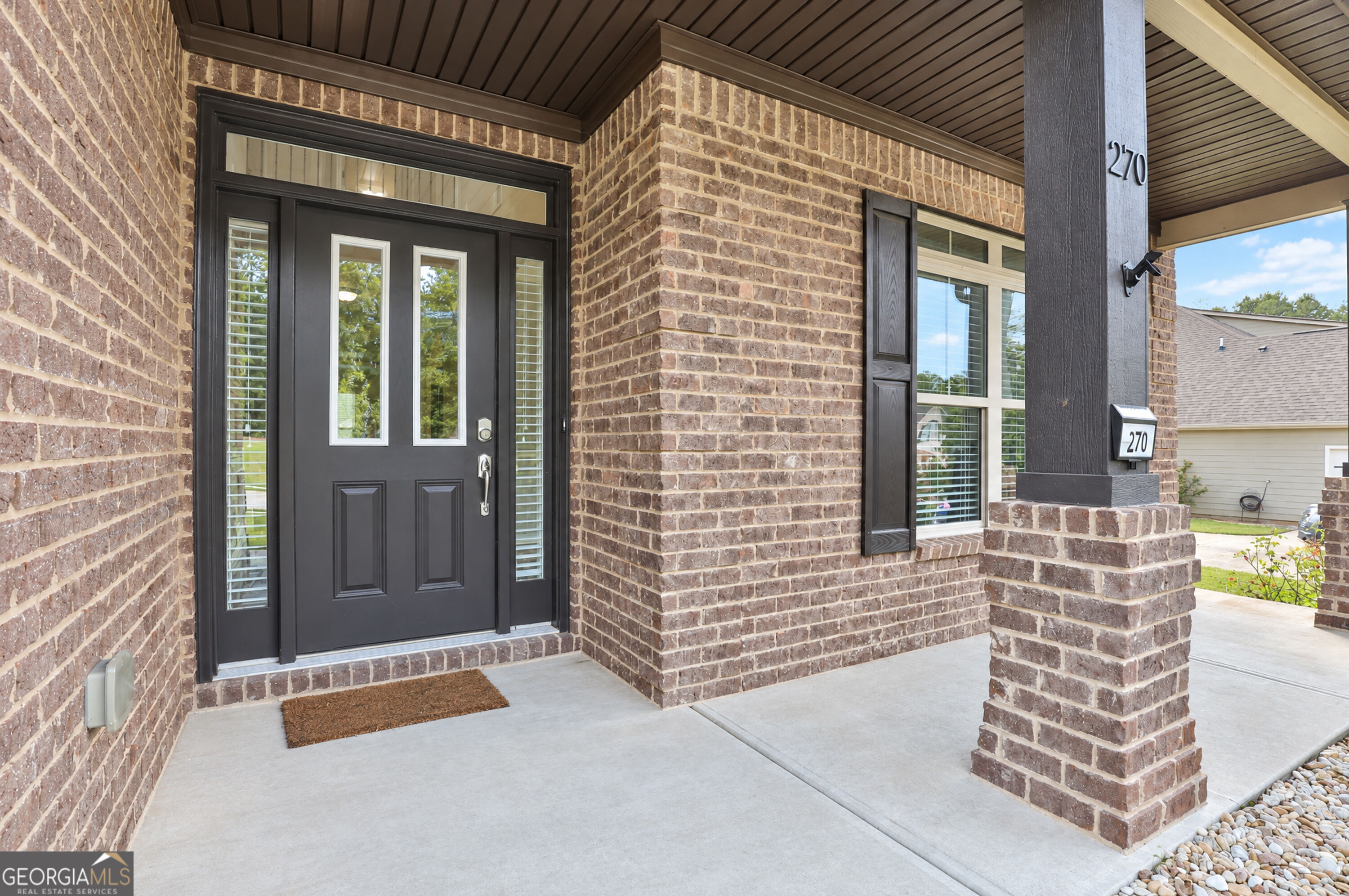 270 Darien Drive Property Photo 8