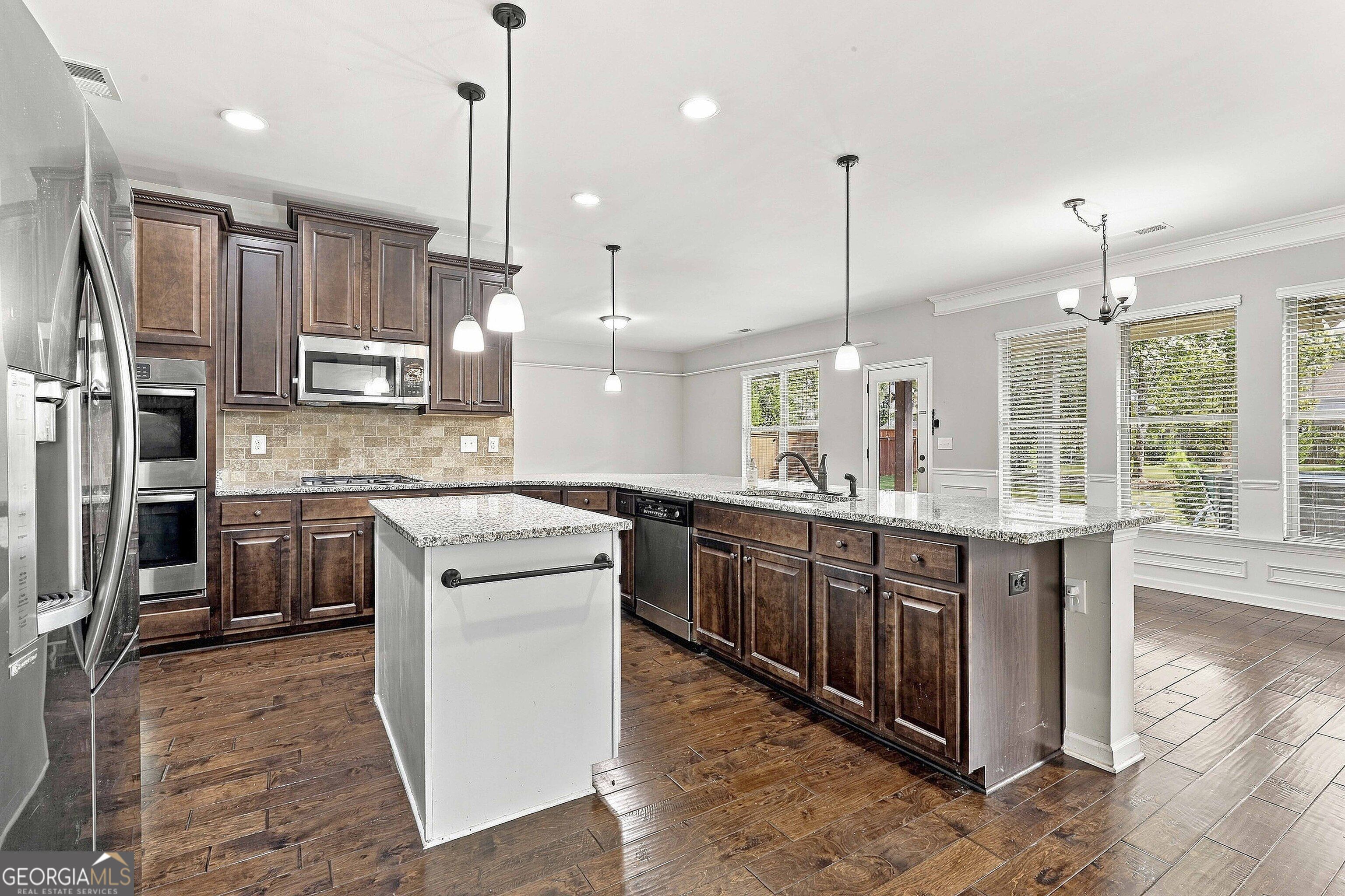 270 Darien Drive Property Photo 28