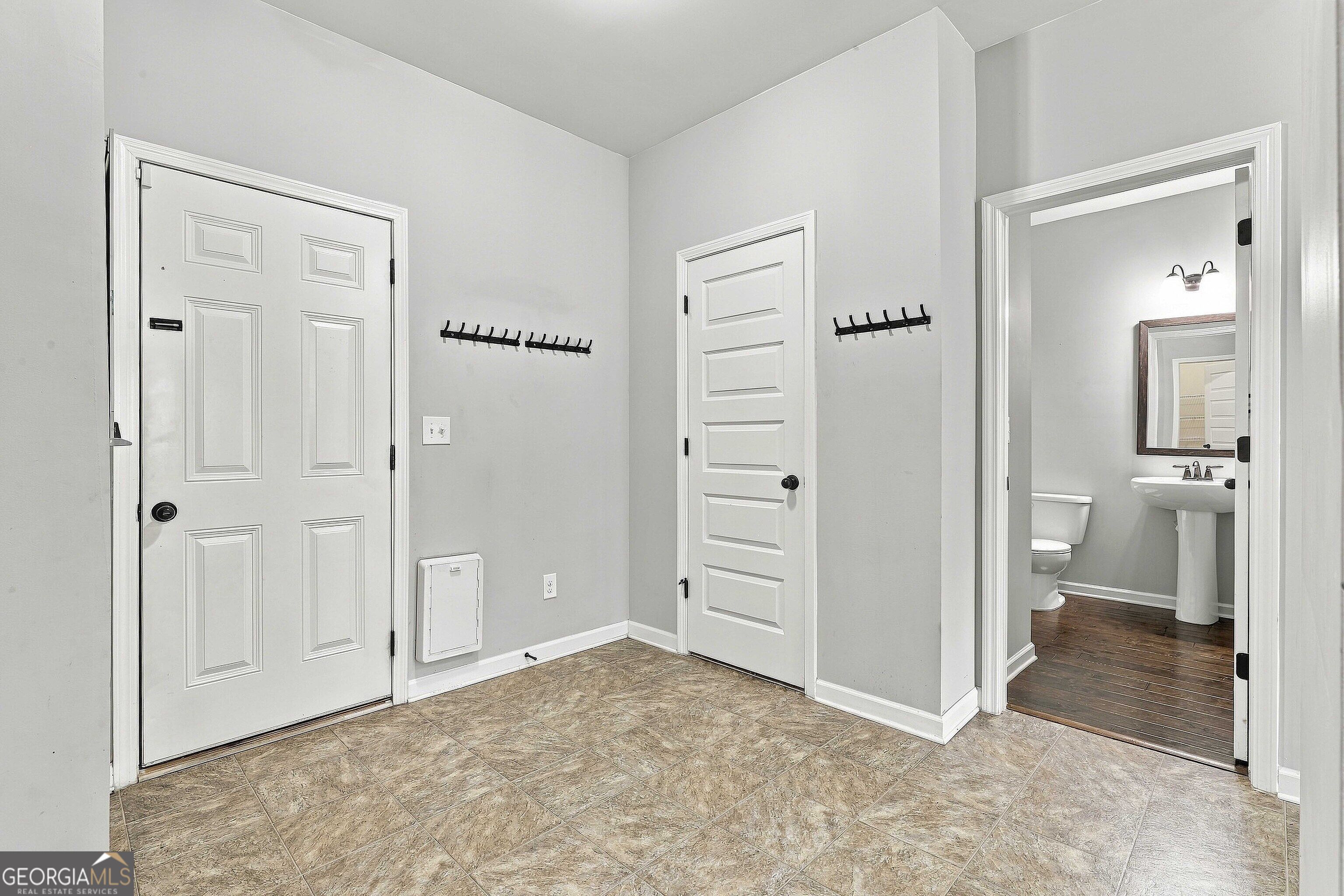 270 Darien Drive Property Photo 30