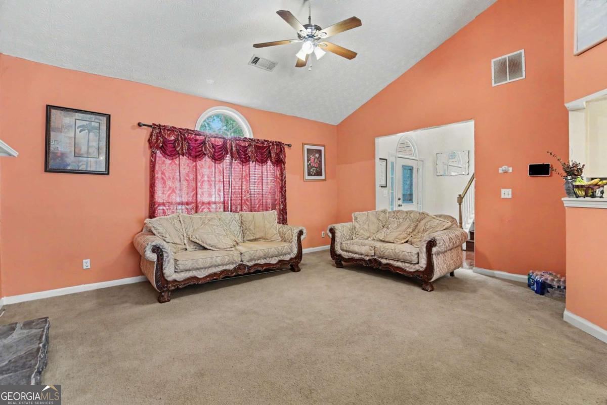 10617 Barberry Drive Property Photo 7