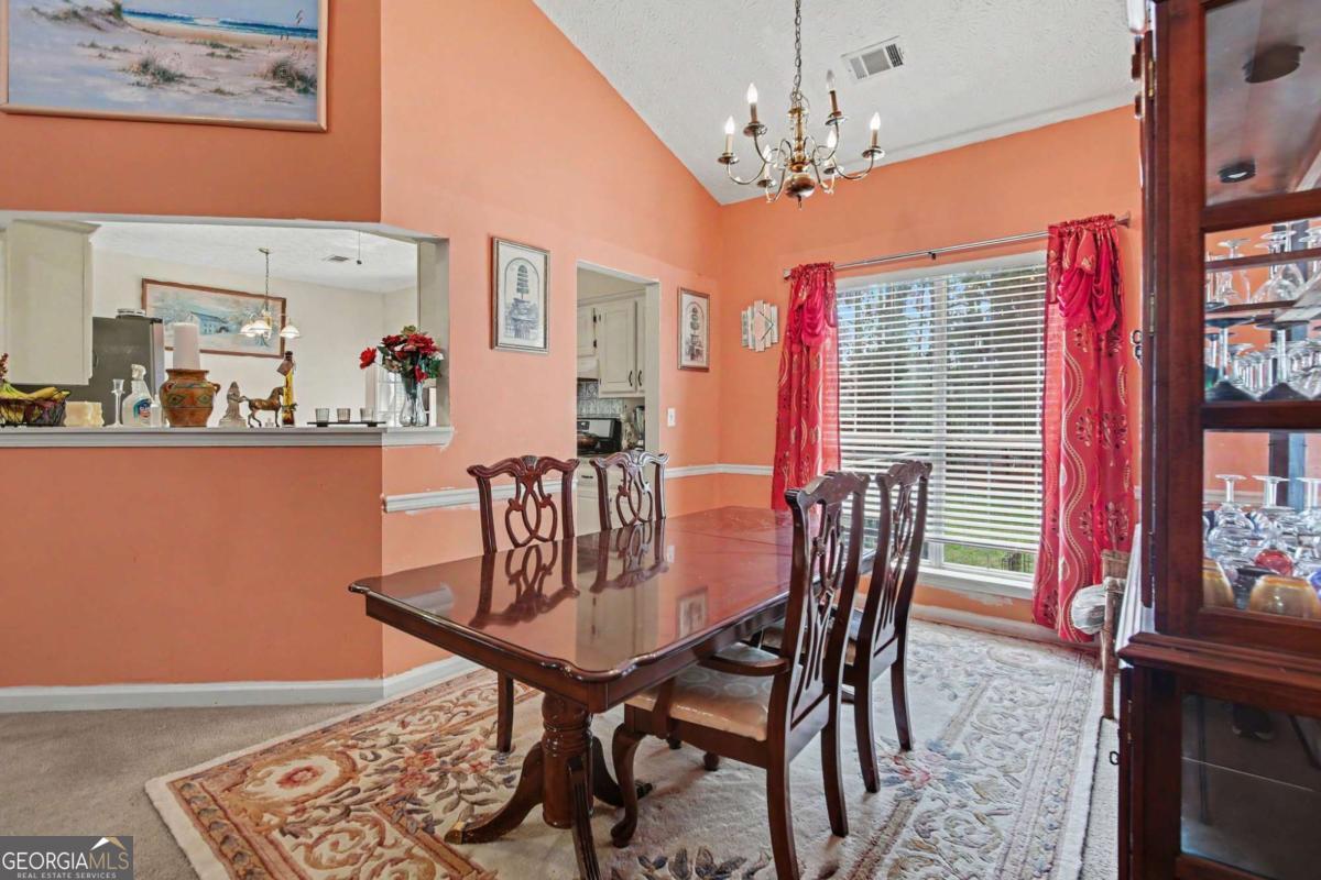 10617 Barberry Drive Property Photo 8