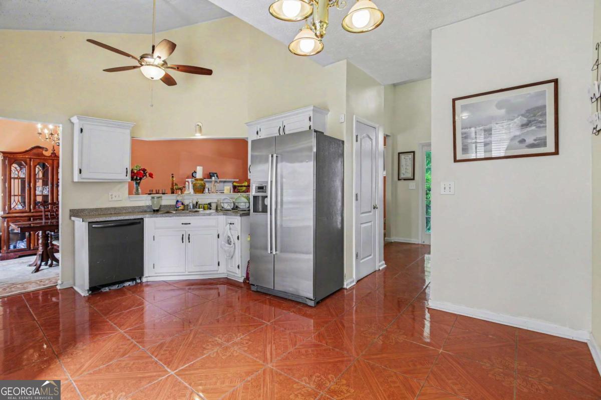 10617 Barberry Drive Property Photo 13
