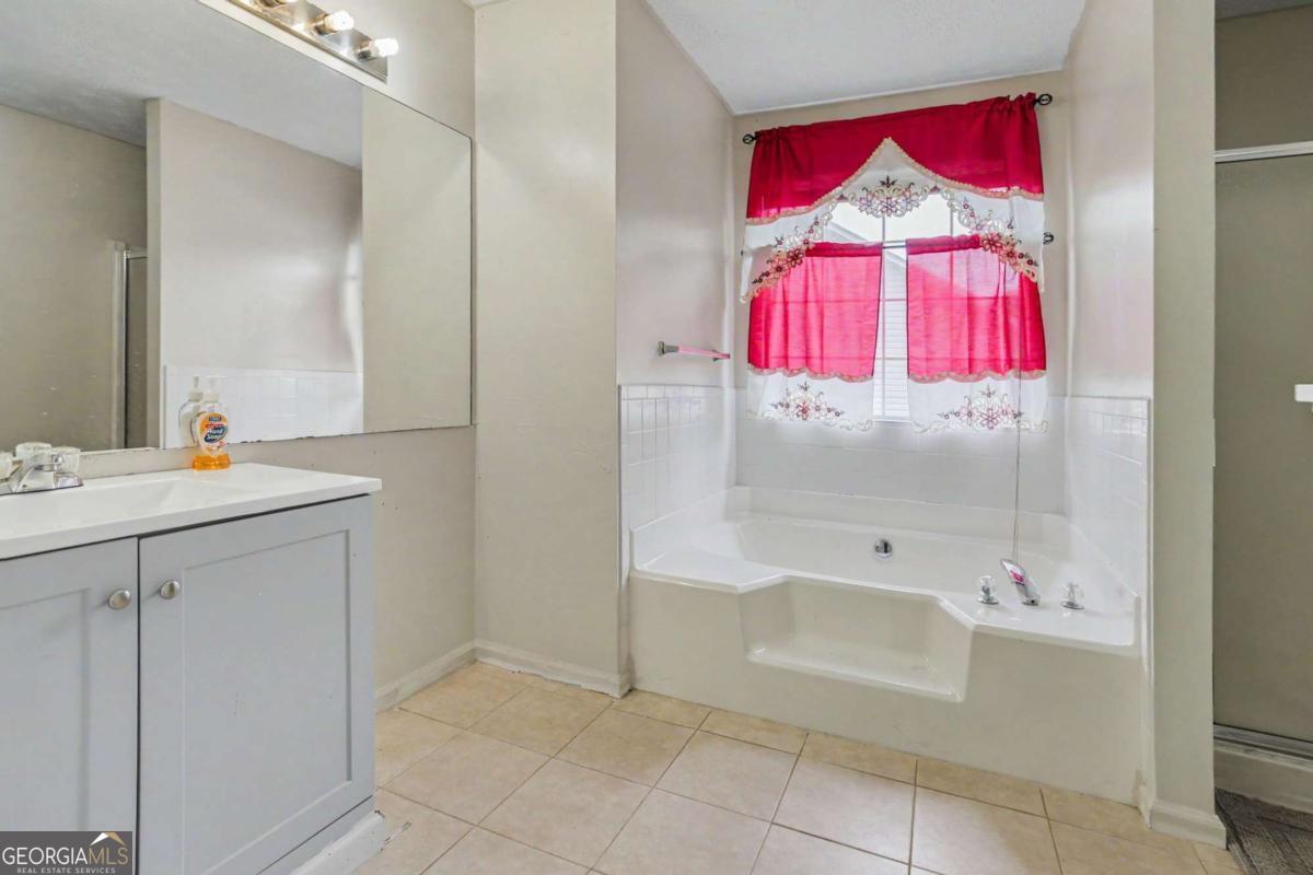 10617 Barberry Drive Property Photo 28