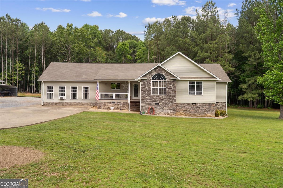 90 Sunset Drive Property Photo 6