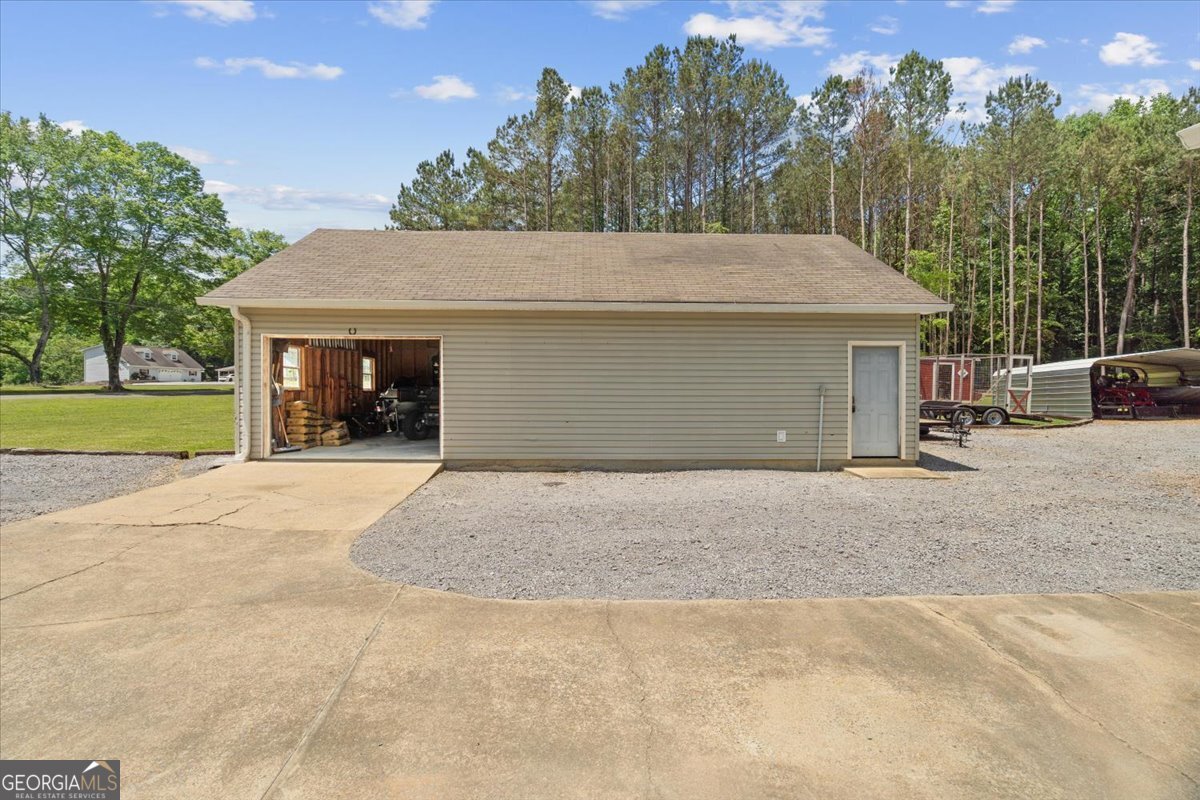 90 Sunset Drive Property Photo 11
