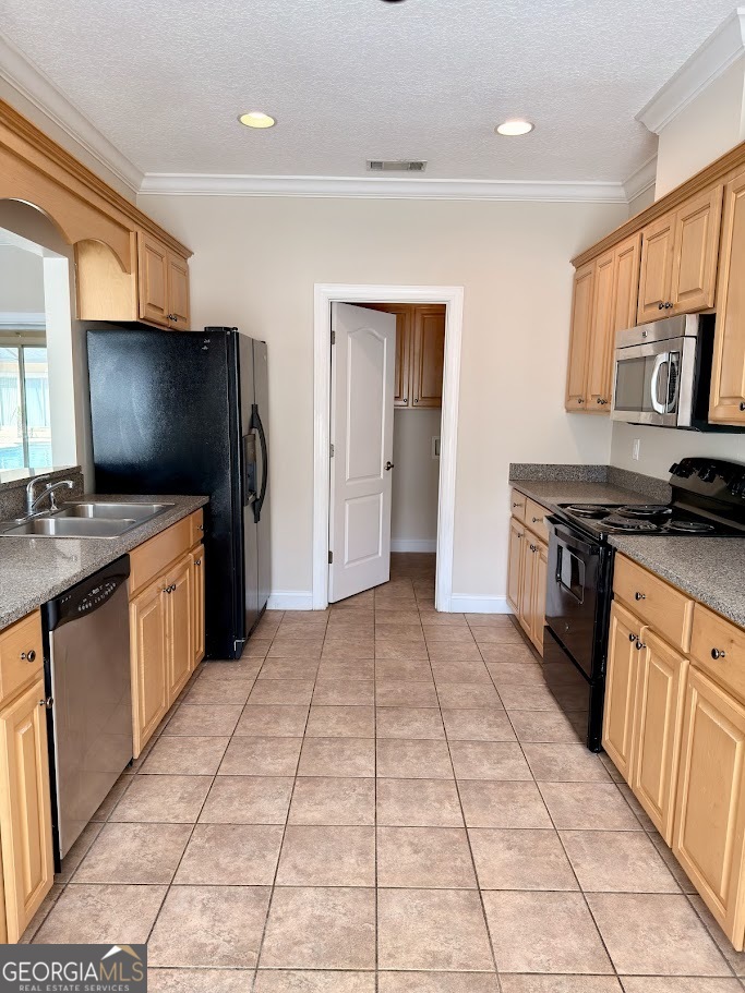 35 Coastal Walk Property Photo 4