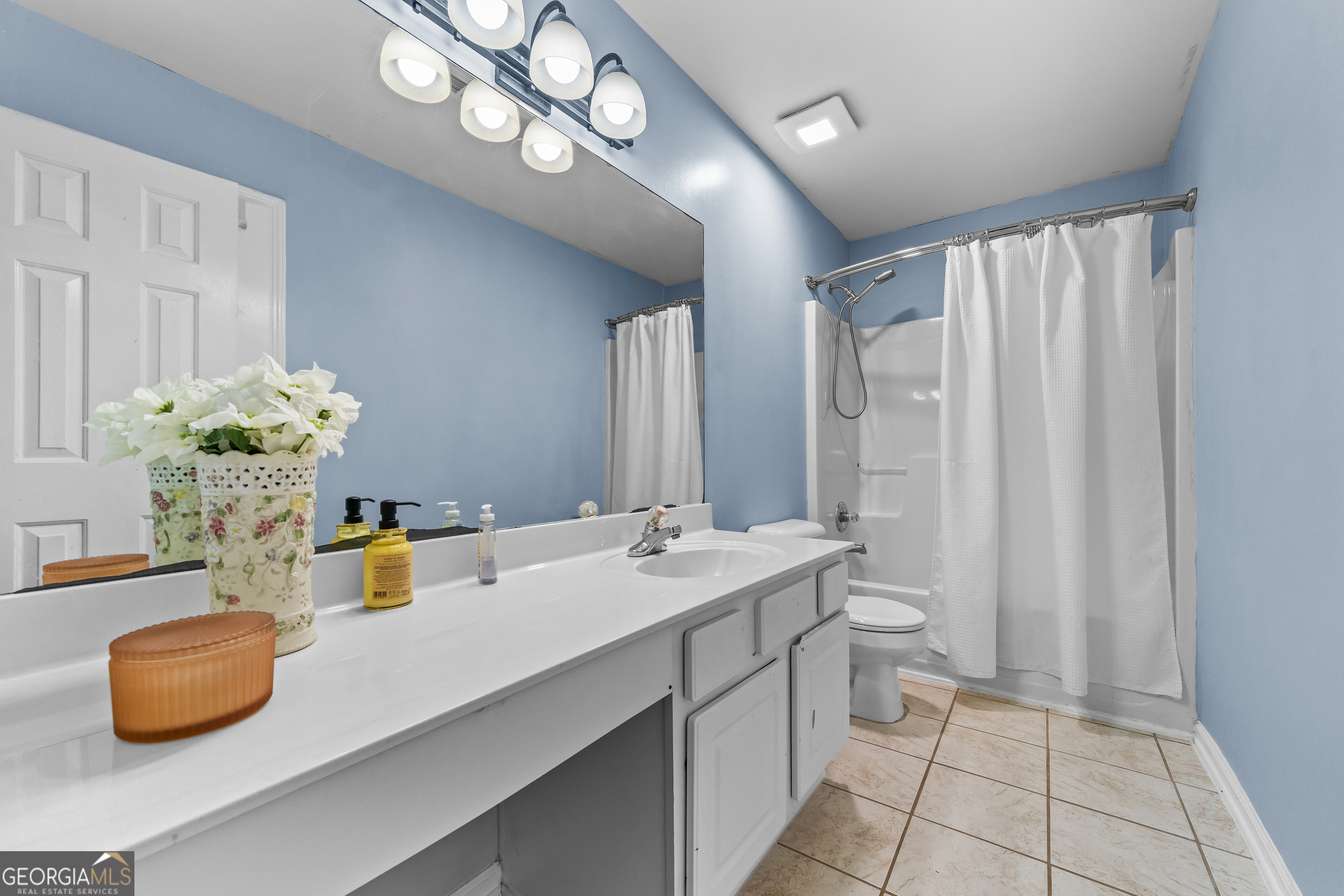 935 Waldwick Drive Property Photo 30