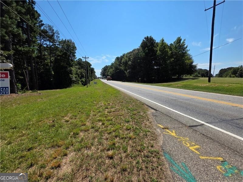 7068 Highway 53 Property Photo 3