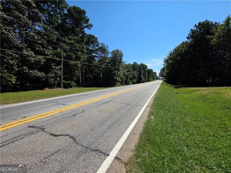 7068 Highway 53 Property Photo 4