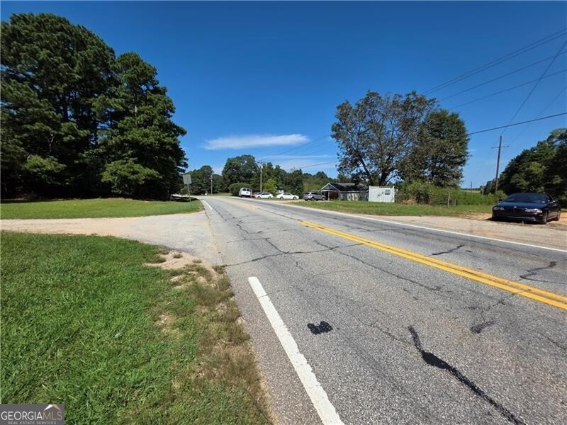 7068 Highway 53 Property Photo 5