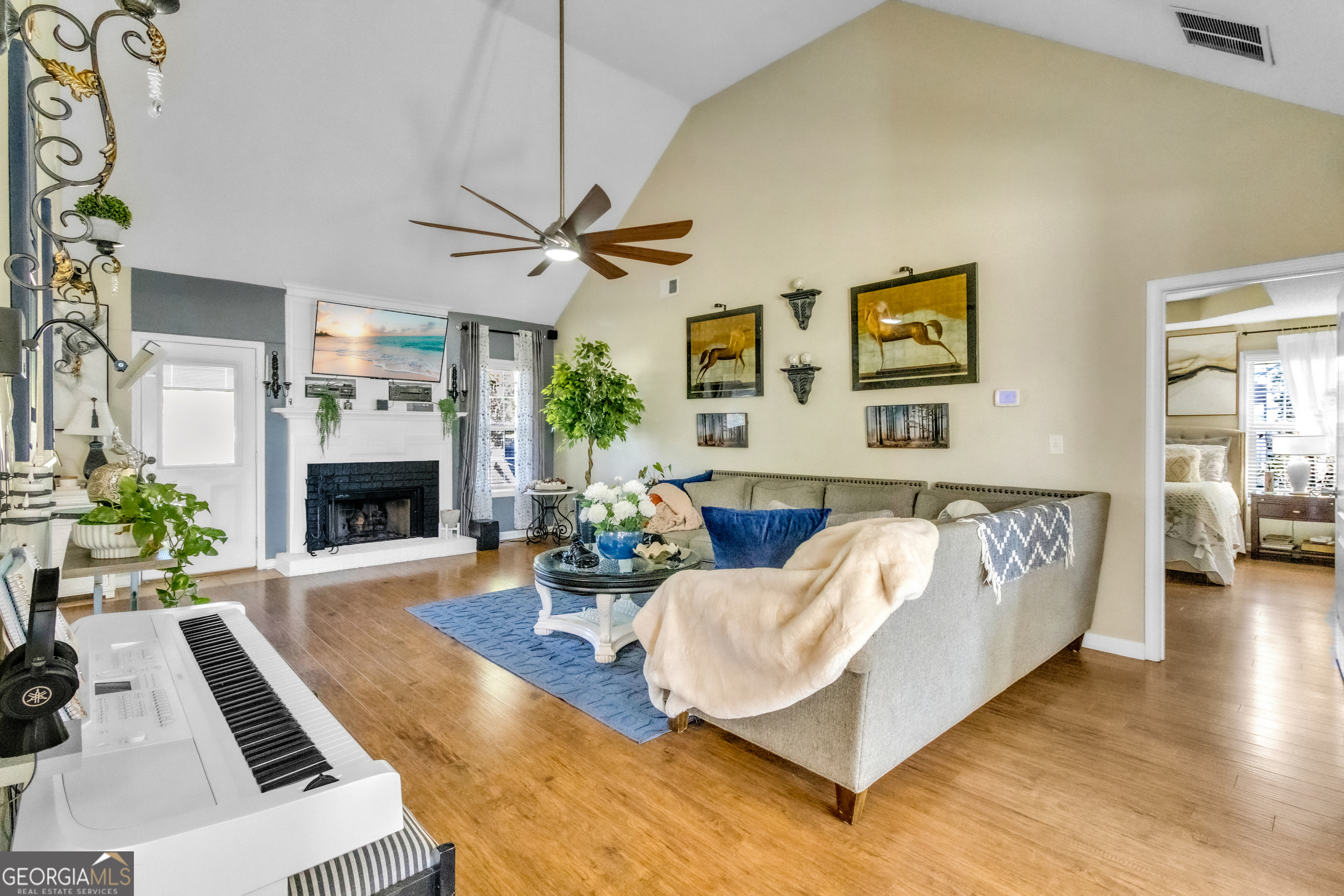 3021 Lincoln Log Way Property Photo 8