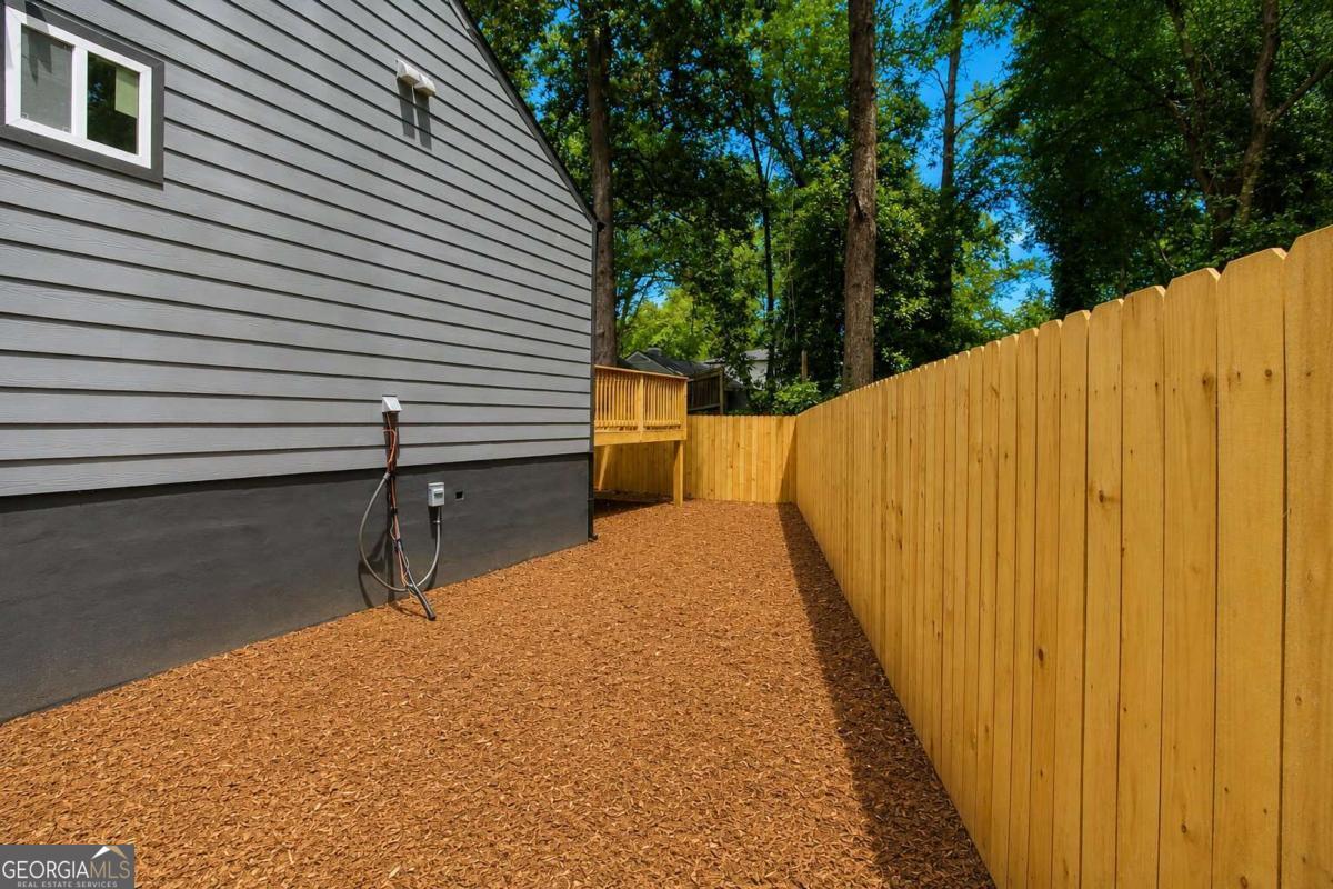 1254 Campbellton Road Sw Property Photo 5