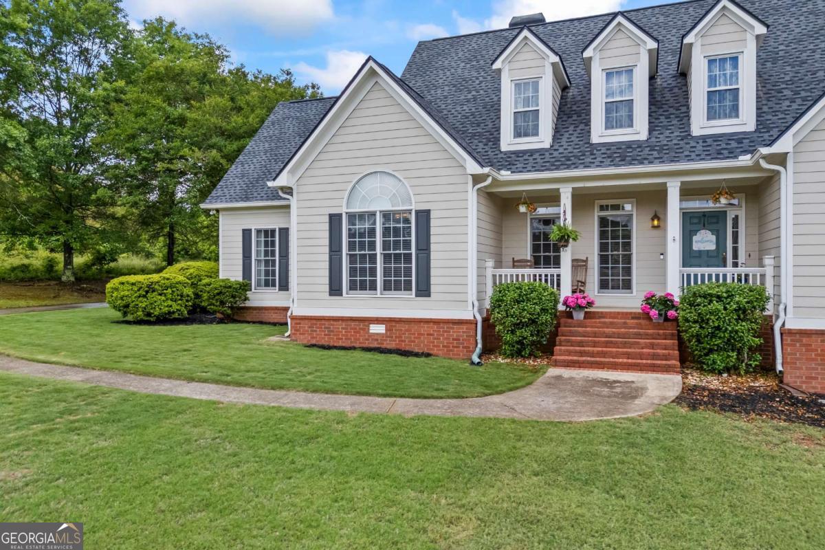 1080 Lakeside Court Property Photo 2