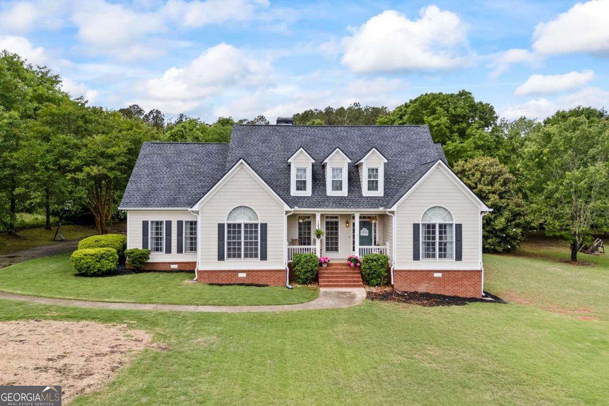1080 Lakeside Court Property Photo 8