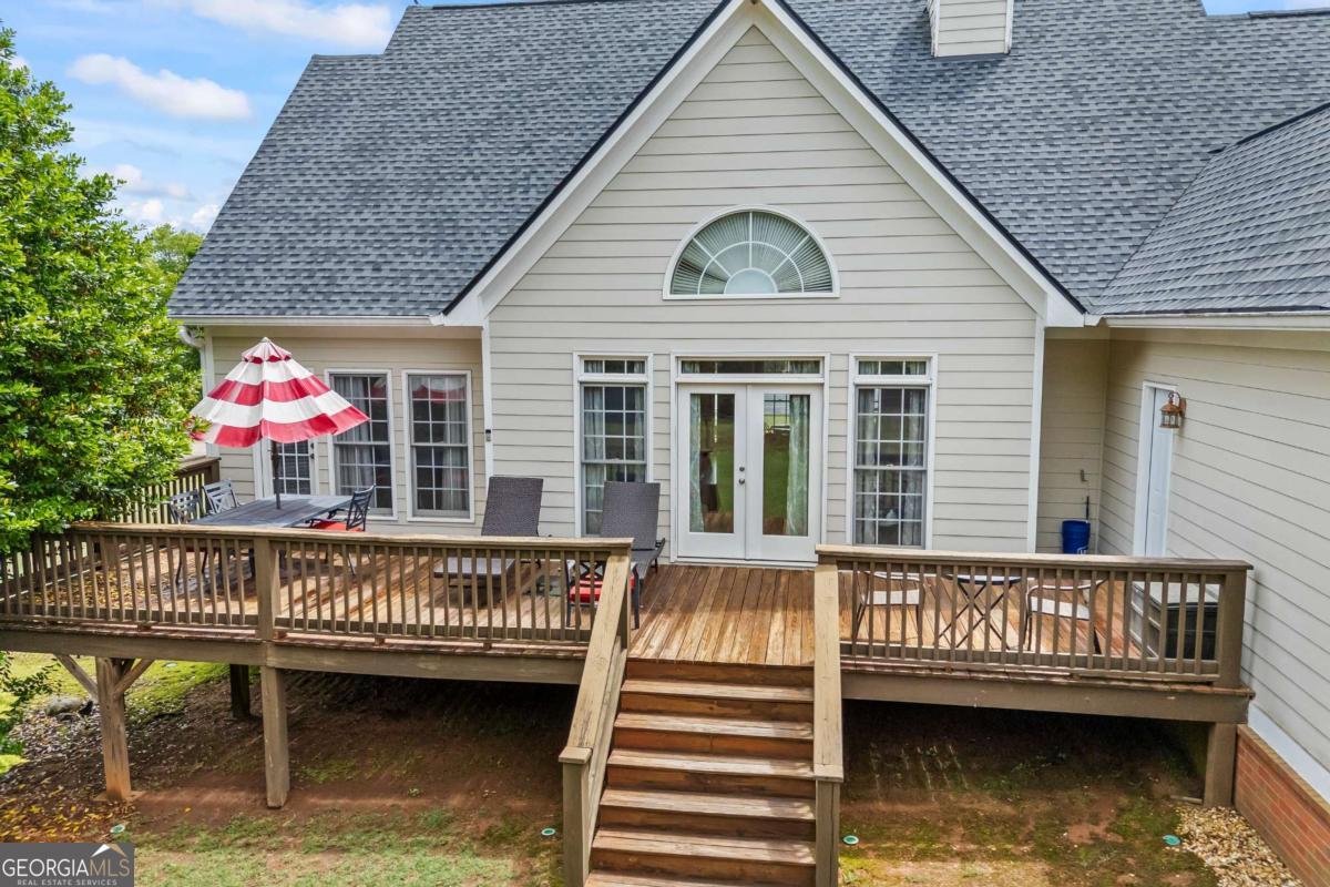 1080 Lakeside Court Property Photo 15