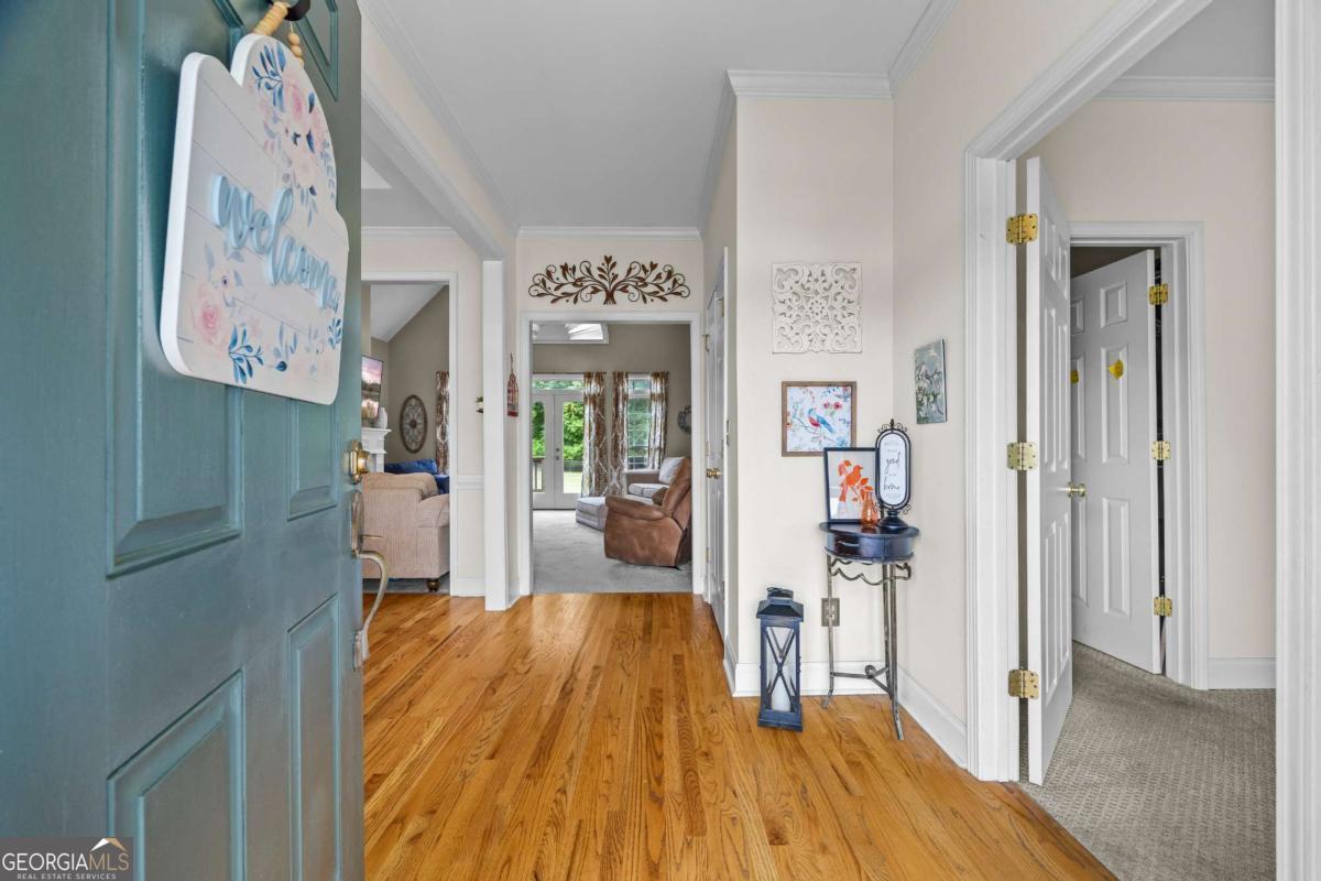 1080 Lakeside Court Property Photo 25