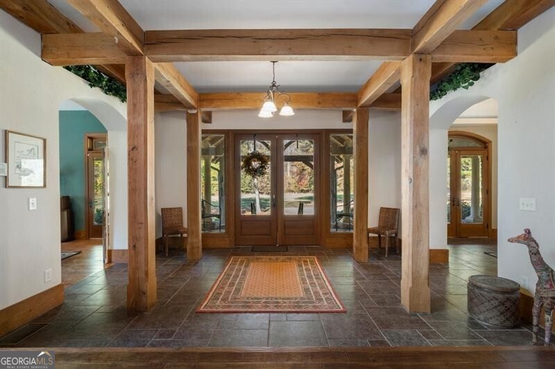 5185 Buice Road Property Photo 4
