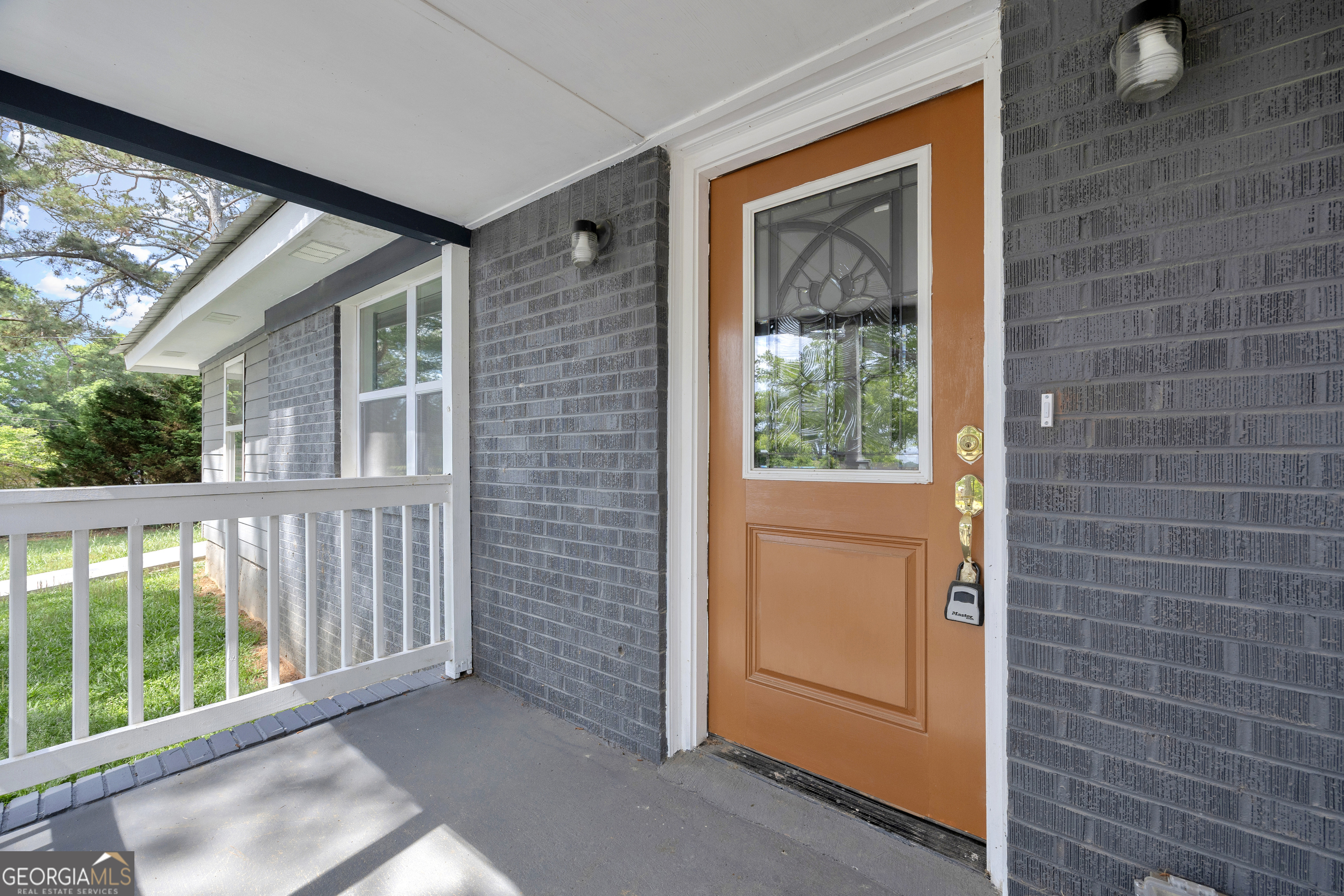 109 Reynolds Drive Property Photo 3
