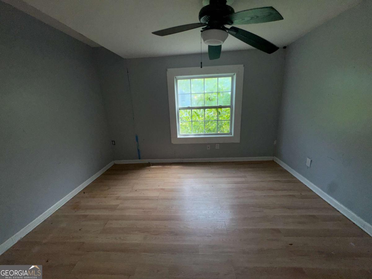 482 Maynard Terrace Se Property Photo 5