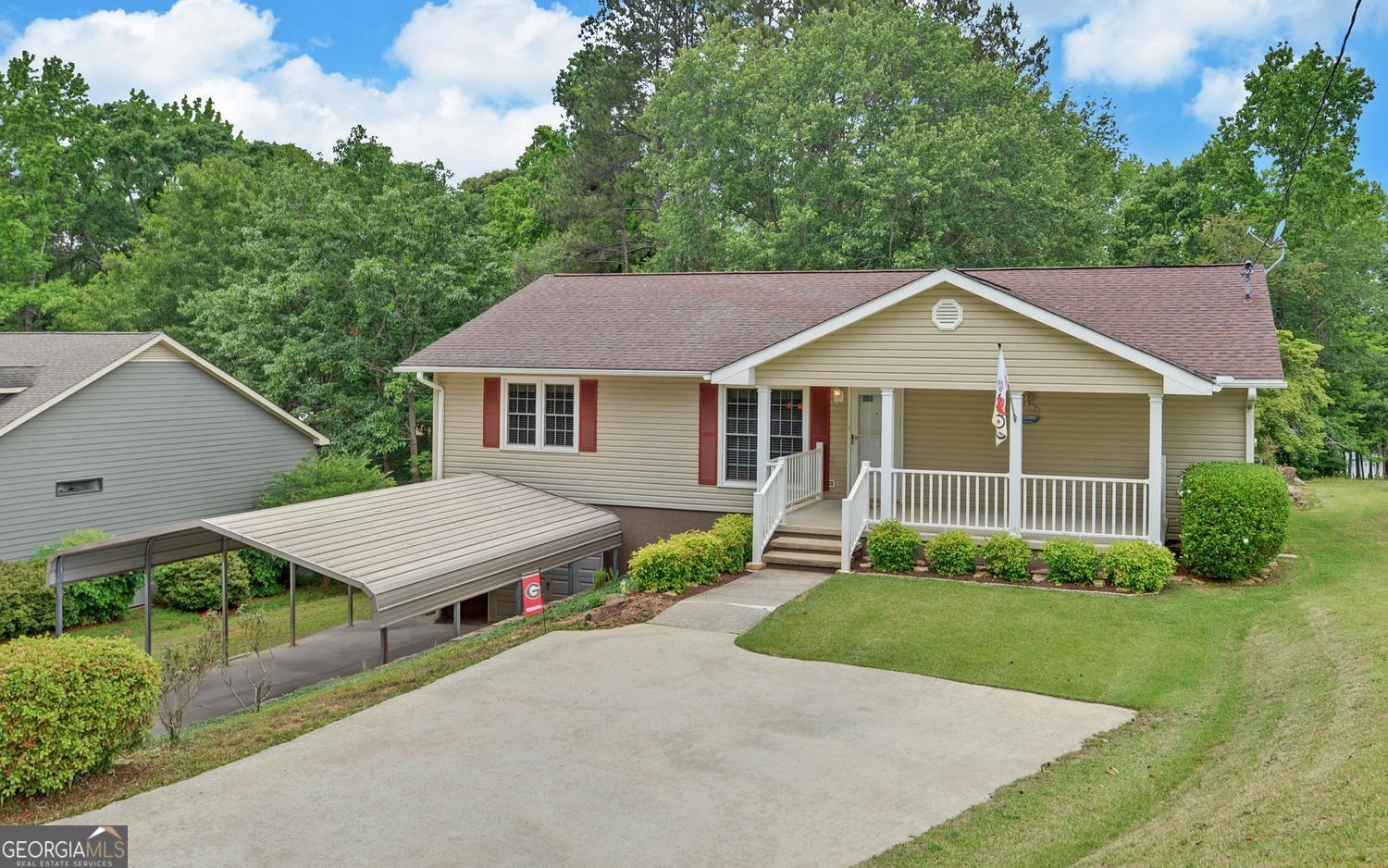 157 Nelle Drive Property Photo 1